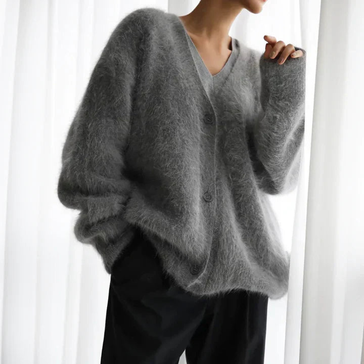 Cardigan - Fine Fiber Blend Knit & Soft Draping Warmth
