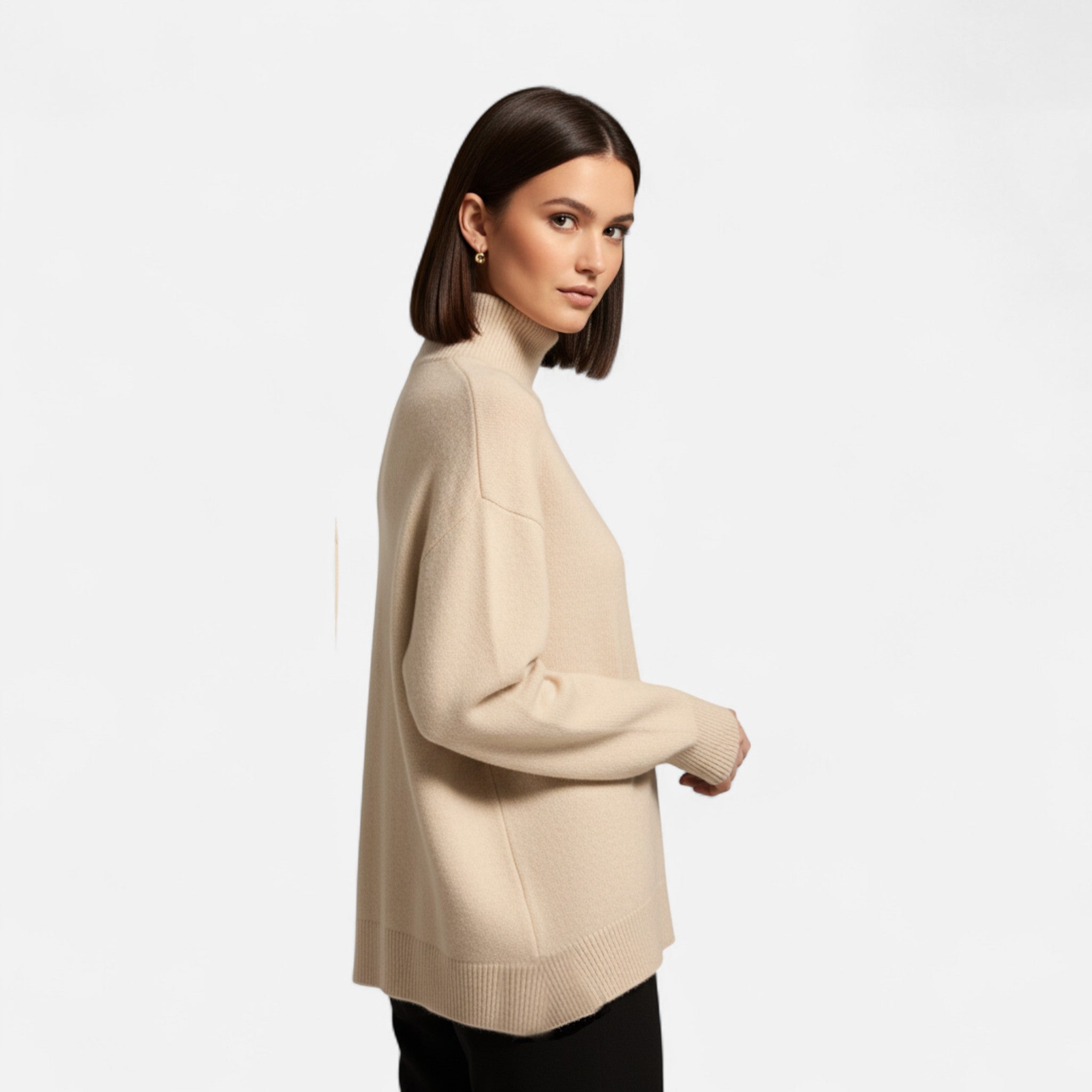Women’s Oversized Roll Neck Jumper – Soft Knit, Relaxed Fit