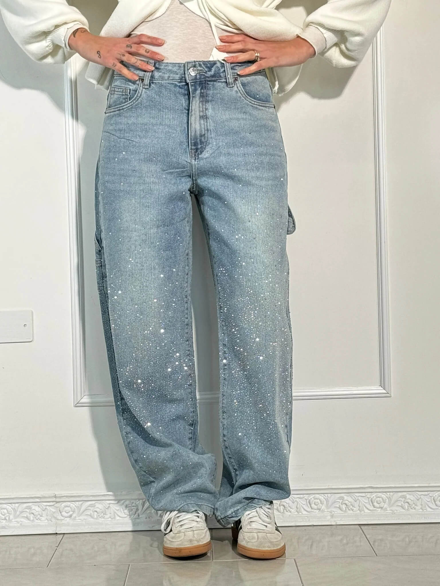 Women’s Paint-Splatter Straight Leg Jeans – Dark Blue High-Waist Denim