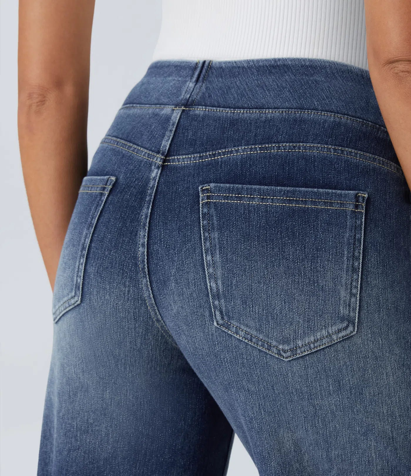 Women’s High-Rise Stretch Wide-Leg Jeans – Soft Comfort Waistband