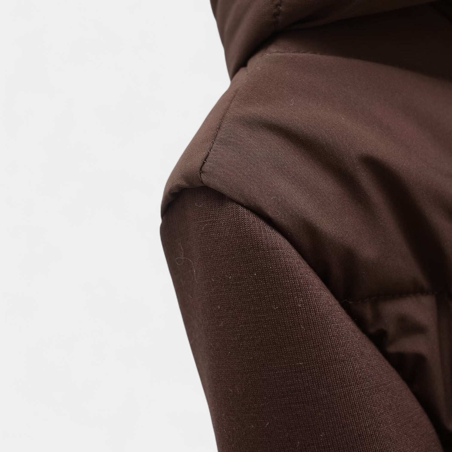 Women’s Quilted Hooded Jacket – Lightweight & Fitted Design