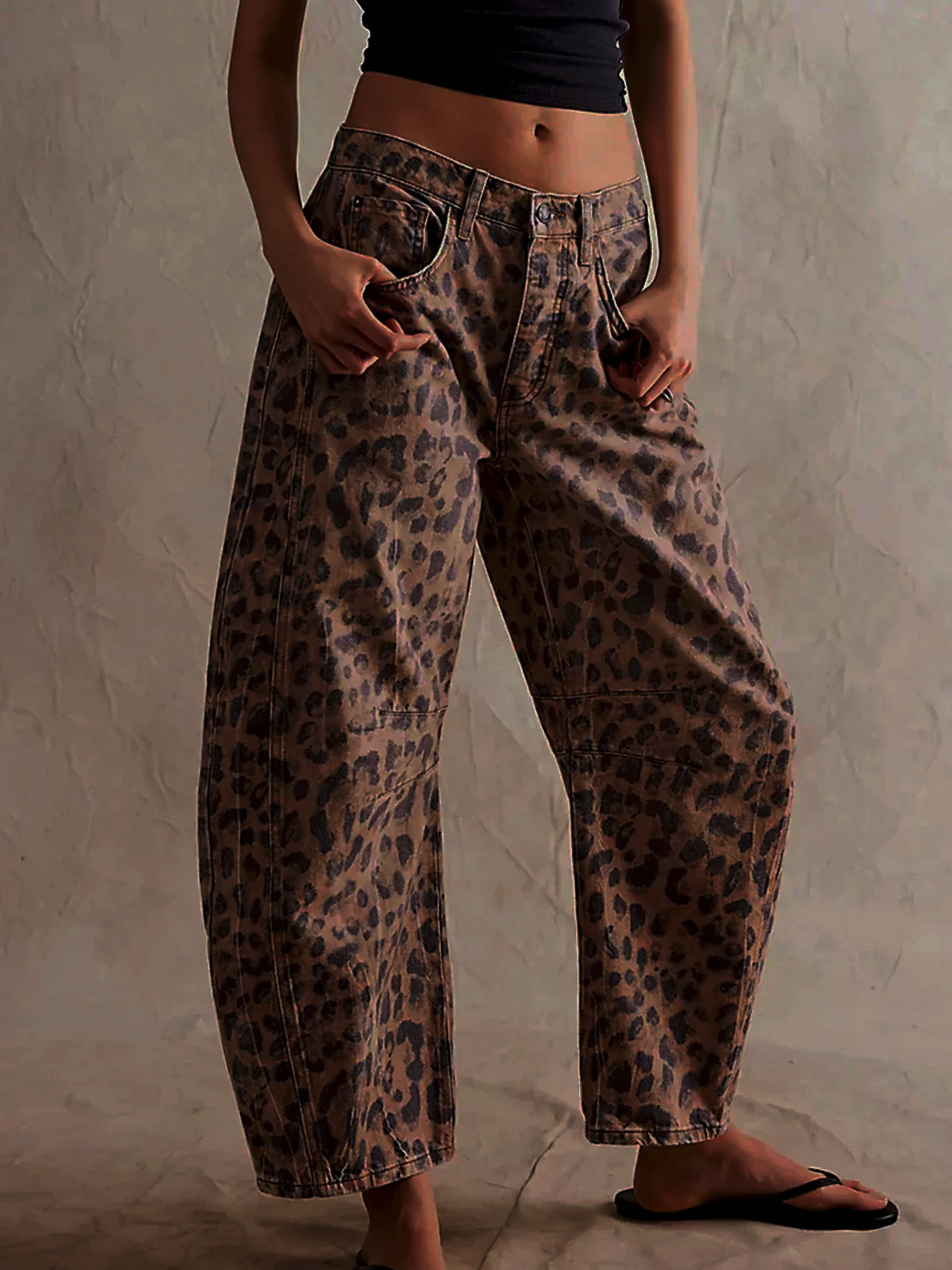 Women’s Wide-Leg Leopard Print Jeans – High-Waist Statement Trousers
