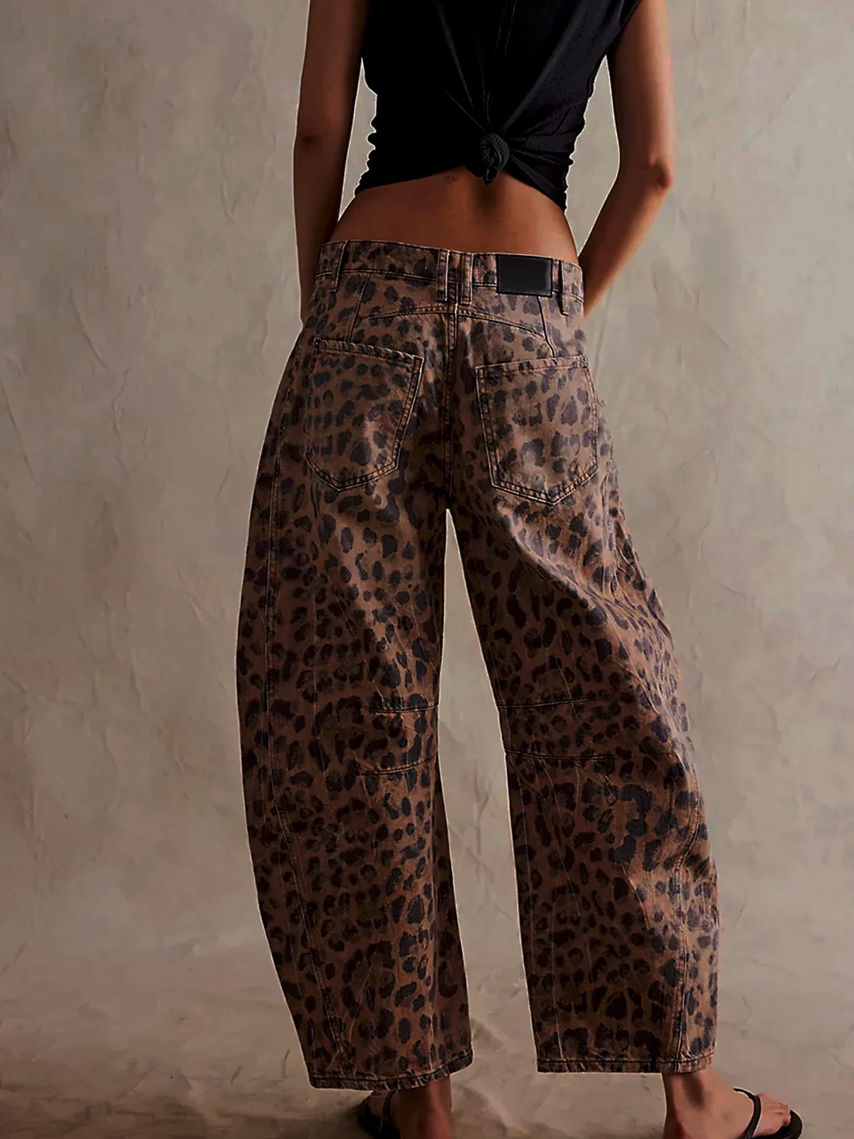 Women’s Wide-Leg Leopard Print Jeans – High-Waist Statement Trousers