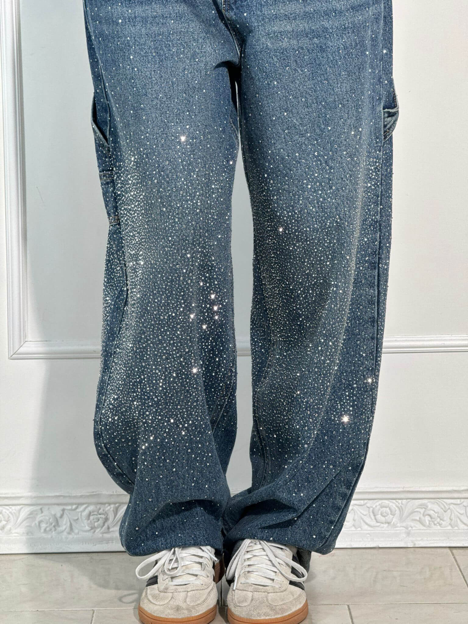 Women’s Paint-Splatter Straight Leg Jeans – Dark Blue High-Waist Denim