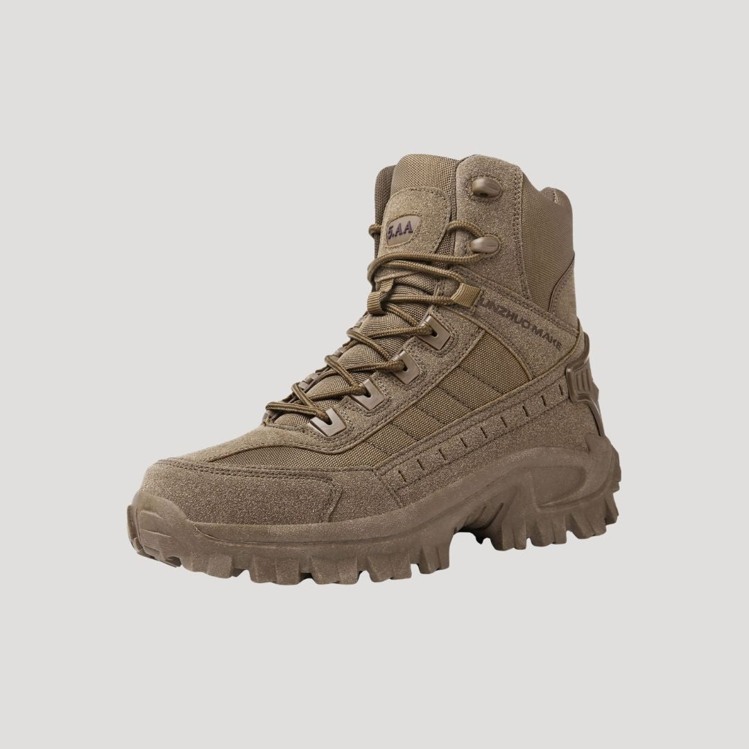 Men’s waterproof walking hiking boots winter grip