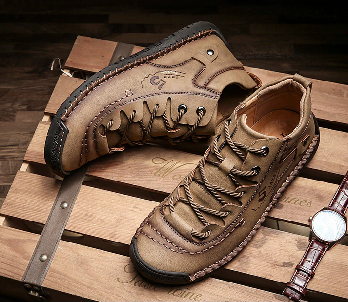 Men’s Casual Leather Shoes – Hand-Stitched Comfort & Rugged Style
