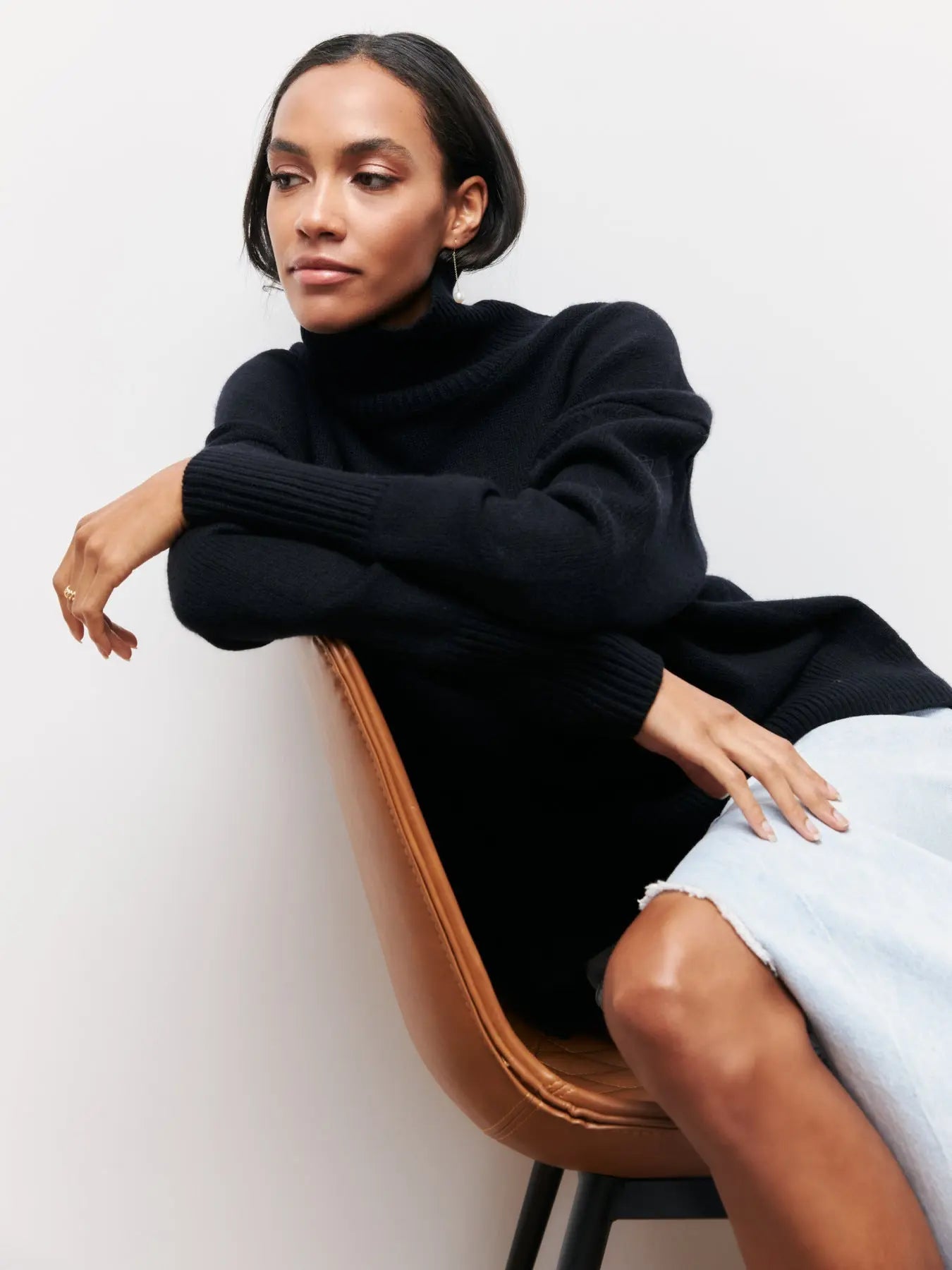 Cozy High-Neck Knit Sweater – Relaxed Chic Fit