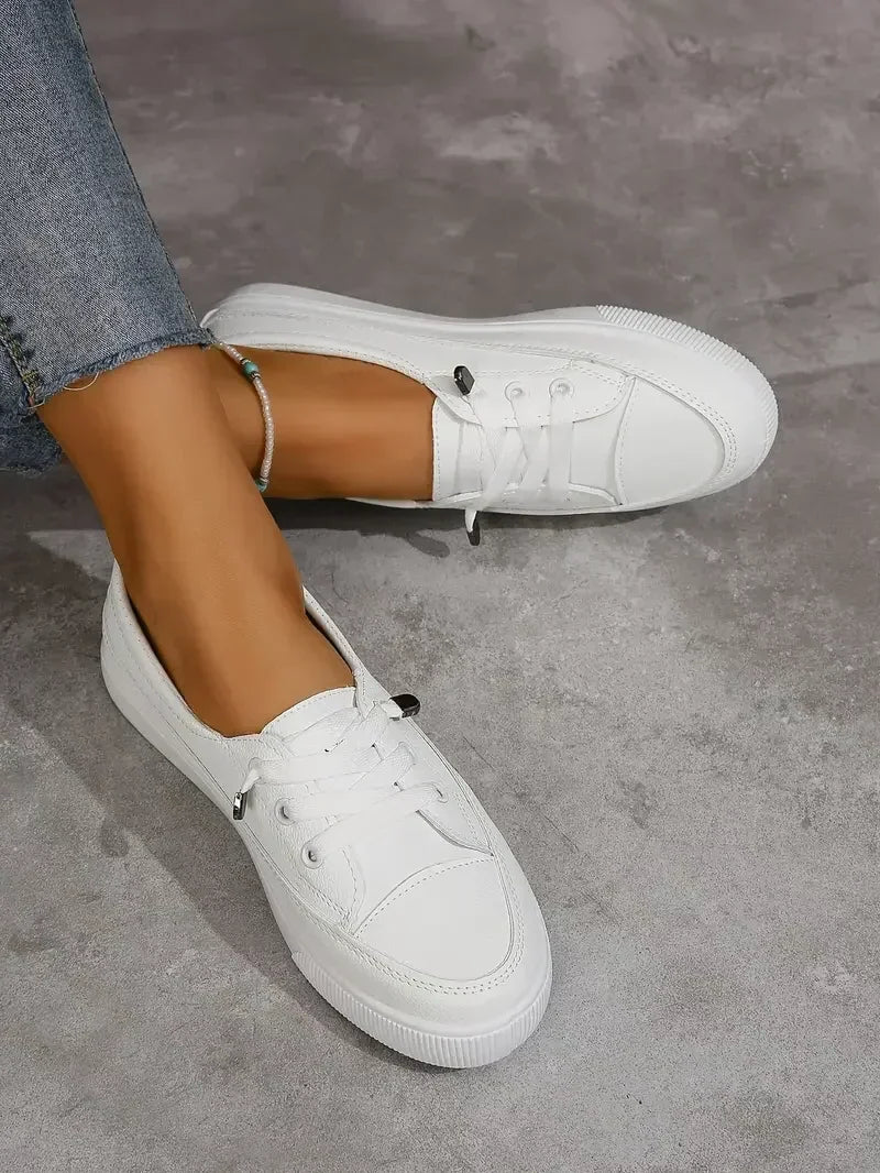 Women's Casual Round Toe Flat Shoes with Lace-Up Design