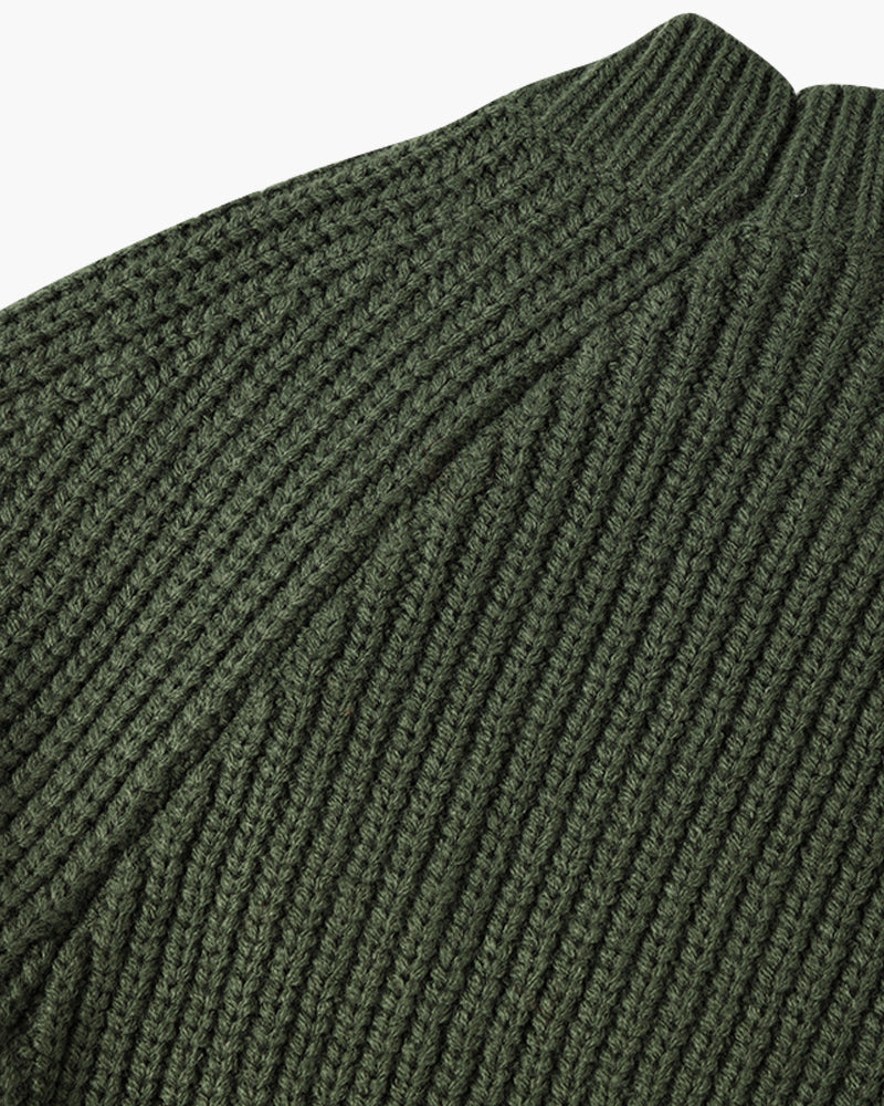 Chunky Knit Sweater – Minimal Warmth & Modern Comfort