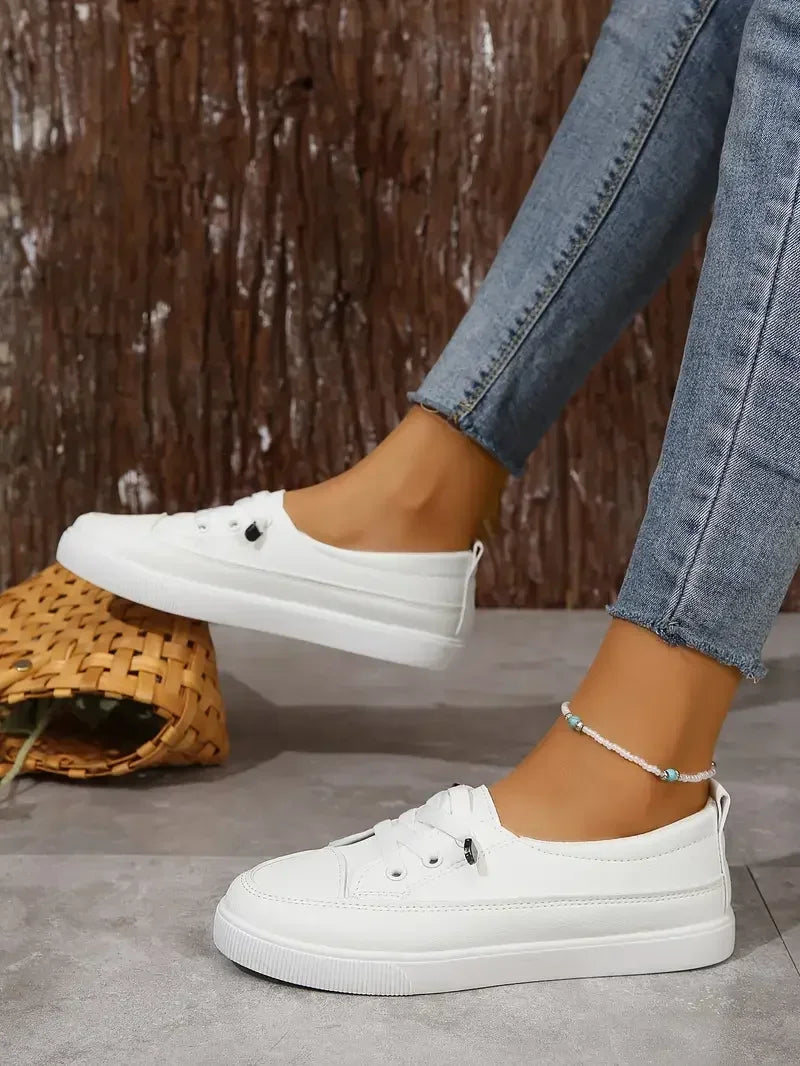 Women's Casual Round Toe Flat Shoes with Lace-Up Design