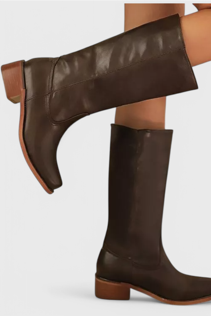 Women’s Classic Knee-High Leather Boots – Beige Vintage Edition