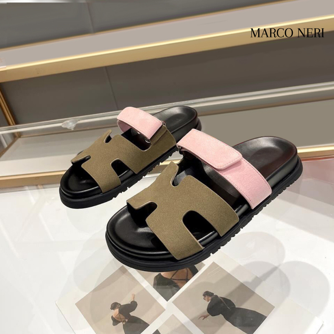 Men’s Luxury Leather Slides – Minimal Design & Soft Comfort