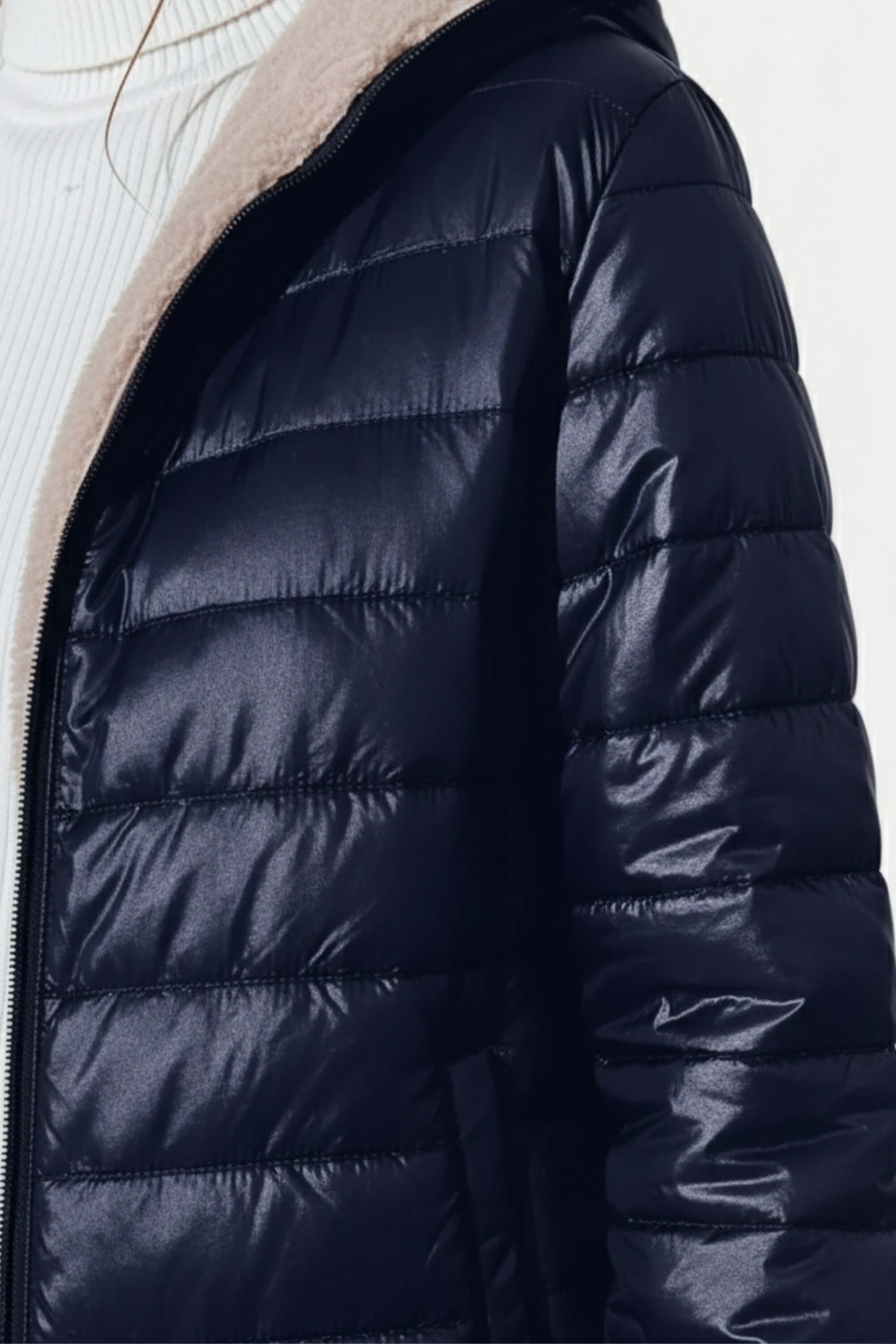 Long Puffer Coat with Soft Fleece Lining – Warm, Lightweight & Weather-Ready