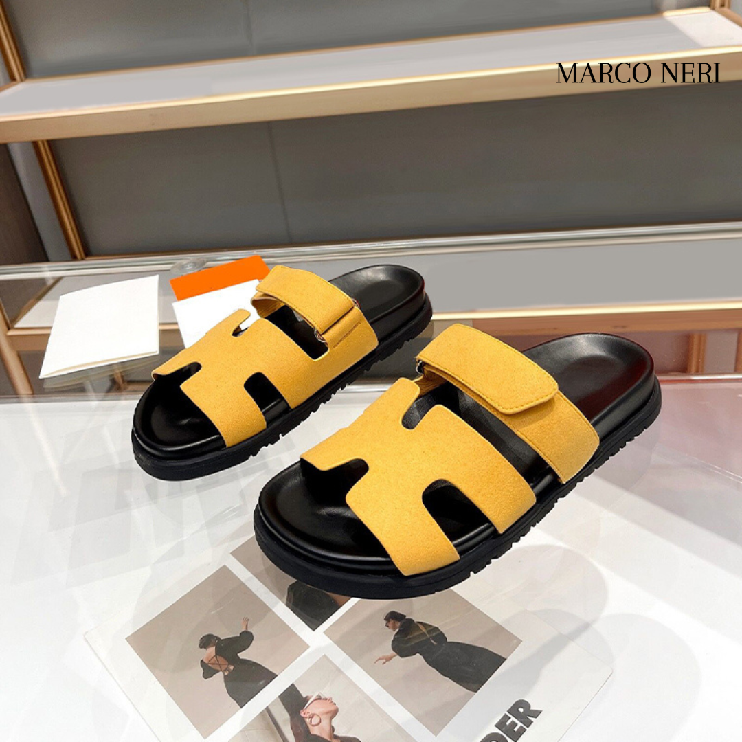 Men’s Luxury Leather Slides – Minimal Design & Soft Comfort