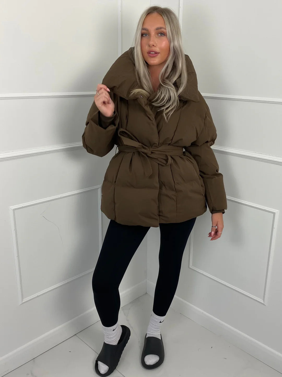 BeltedWarm Elegant Puffer Coat – Women’s Winter Jacket